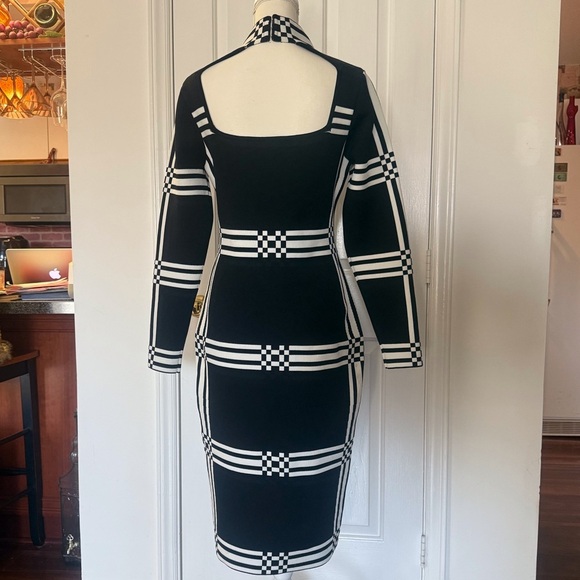 “FASHION NOVA LUXE” Claudia Knit Checkerboard BodyCon Dress - Picture 12 of 16